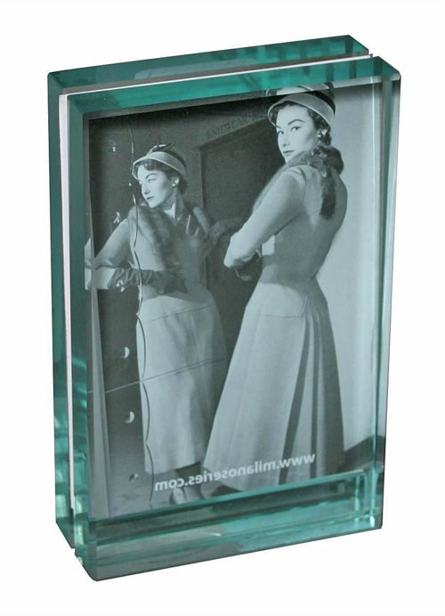 double-sided-glass-frame