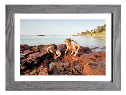 5x7-driftwood-wood-picture-frame-with-clear-glass-and-stand