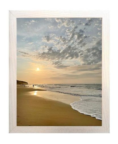 A3-beachwood-certificate-frame-in-clear-glass-with-stand-and-beach-photo