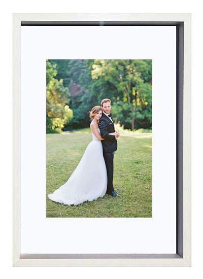 A1-white-wood-poster-white-wedding-photo